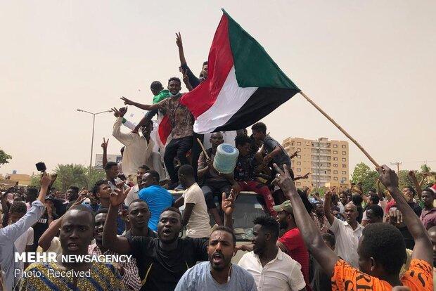 کشته شدن 4 معترض سودانی در نزدیکی خارطوم