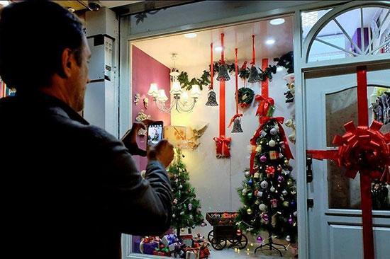 سهم مردم از کریسمس در ایران؛ بابانوئل ایرانی در خیابان ها