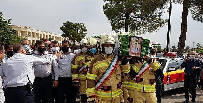 خبرنگاران مراسم تشییع و تدفین شهید آتش نشان برگزار گشت
