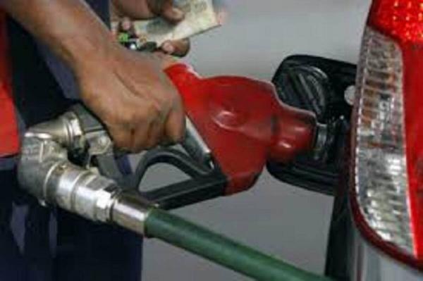کولاک قیمت بنزین در هند
