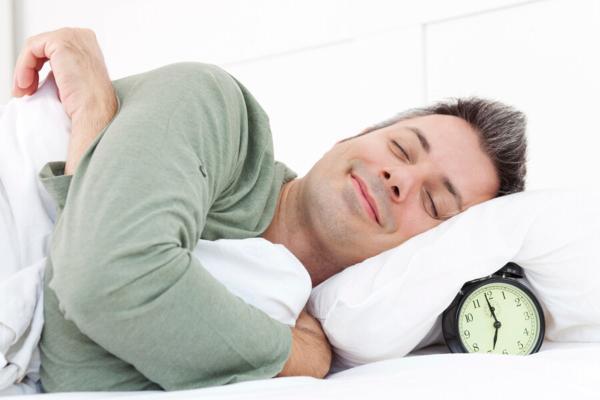 خواب بیش از 6.5 ساعت در شب احتمال زوال شناختی را افزایش می دهد