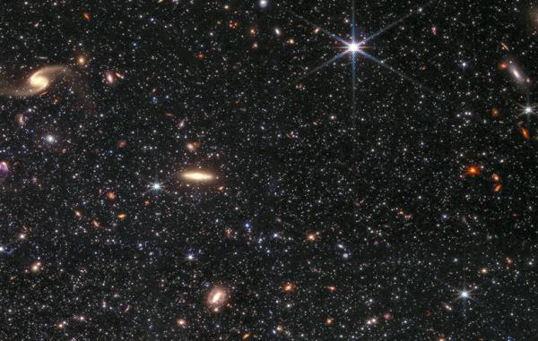 جیمز وب جزئیات چشم نواز یک کهکشان همسایه را نشان داد